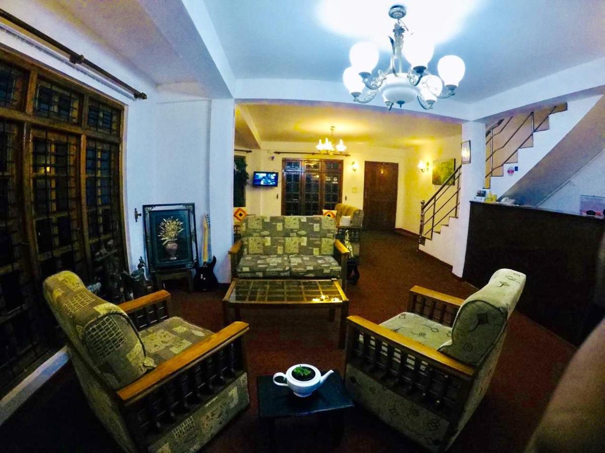 New Royal Mount Hotel Nuwara Eliya Esterno foto